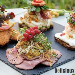 10 stk. højtbelagte smørrebrød